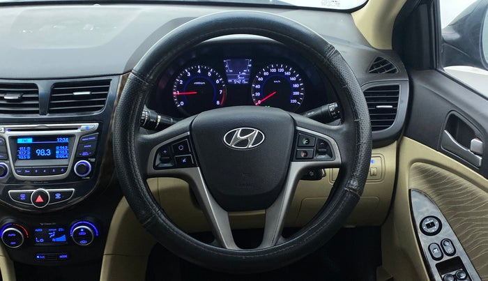 2016 Hyundai Verna FLUIDIC 4S 1.6 VTVT S, Petrol, Manual, 54,320 km, Steering Wheel Close Up