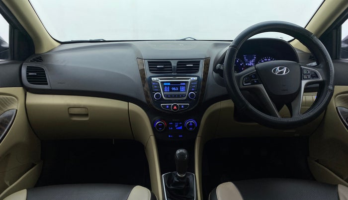 2016 Hyundai Verna FLUIDIC 4S 1.6 VTVT S, Petrol, Manual, 54,320 km, Dashboard