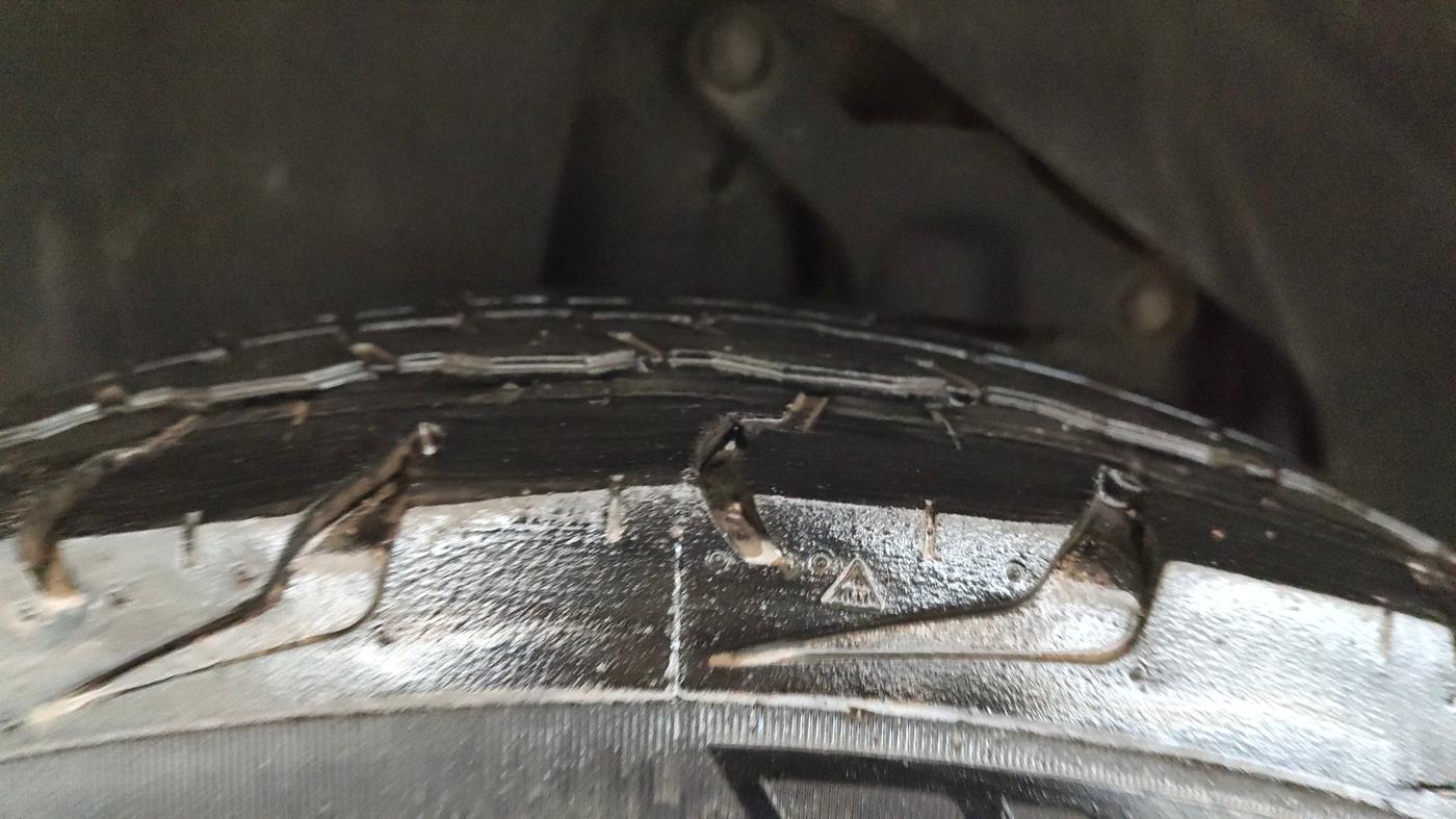 2019 Tata Harrier XM 2.0L KRYOTEC, Diesel, Manual, 1,21,599 km, Right Rear Tyre Tread