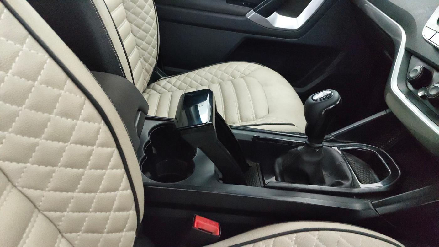 2019 Tata Harrier XM 2.0L KRYOTEC, Diesel, Manual, 1,21,599 km, Gear Lever