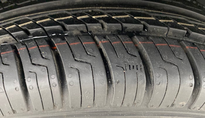 2021 Renault Kwid CLIMBER 1.0 (O), Petrol, Manual, 45,445 km, Right Rear Tyre Tread