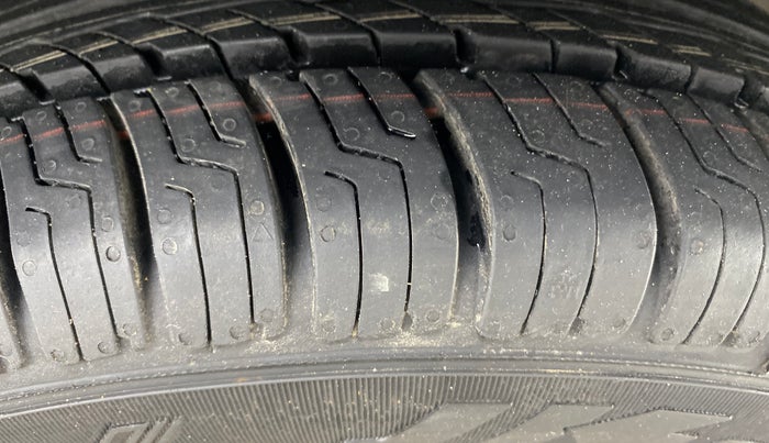 2021 Renault Kwid CLIMBER 1.0 (O), Petrol, Manual, 45,445 km, Right Front Tyre Tread