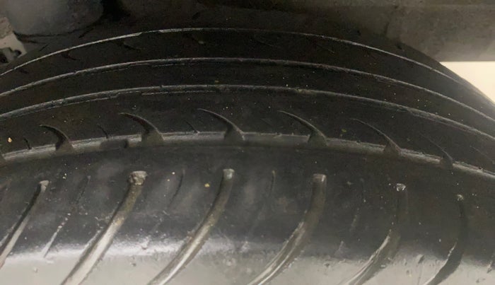 2014 Hyundai Elite i20 SPORTZ 1.2, Petrol, Manual, 92,759 km, Left Rear Tyre Tread