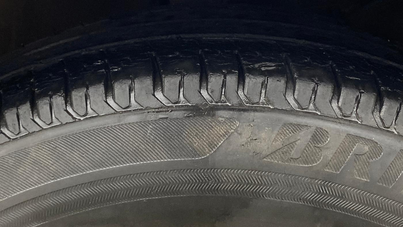 2019 Maruti Swift VXI, Petrol, Manual, 46,574 km, Right Front Tyre Tread