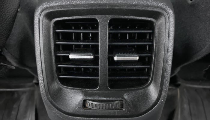 2020 Hyundai GRAND I10 NIOS SPORTZ 1.2 KAPPA VTVT CNG, CNG, Manual, 60,416 km, Rear AC Vents