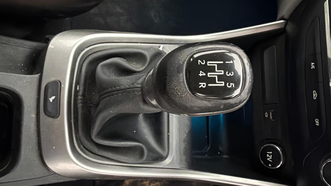 2020 Tata ALTROZ XZ PETROL, Petrol, Manual, 1,02,514 km, Gear Lever