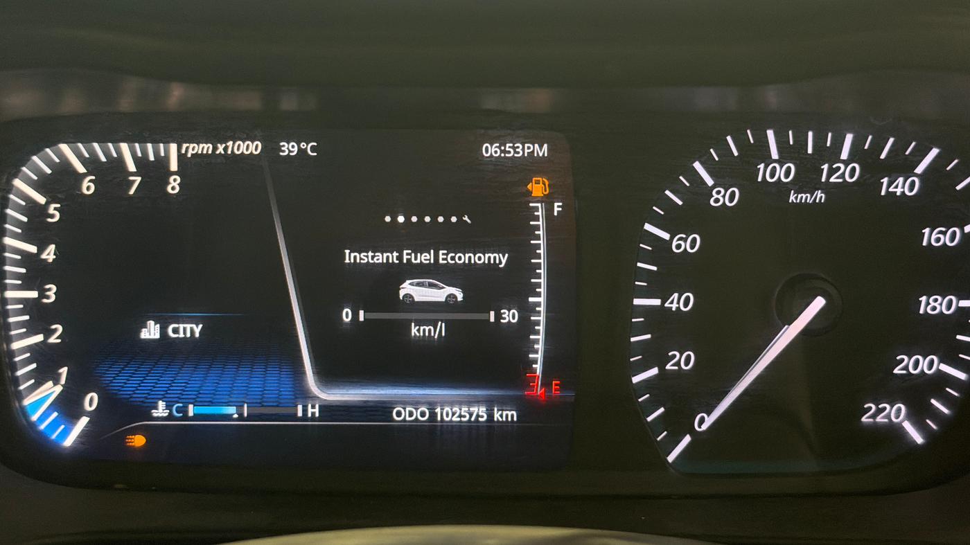 2020 Tata ALTROZ XZ PETROL, Petrol, Manual, 1,02,514 km, Odometer Image