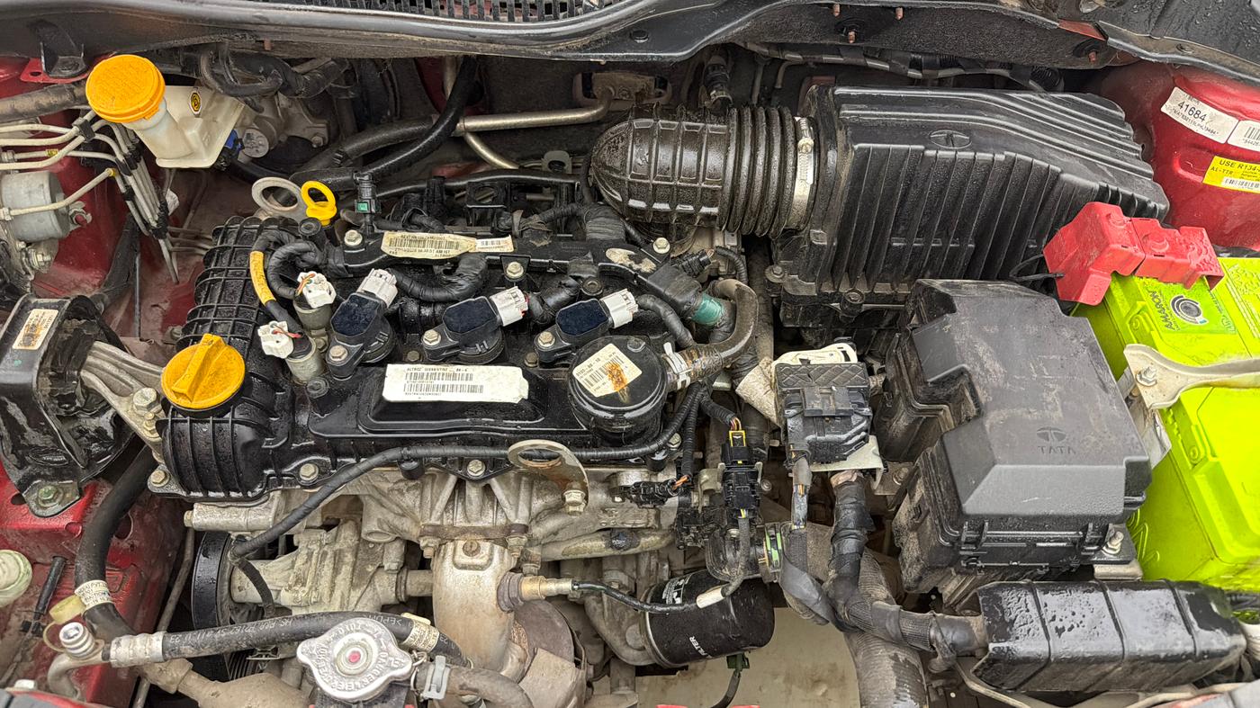 2020 Tata ALTROZ XZ PETROL, Petrol, Manual, 1,02,514 km, Engine View
