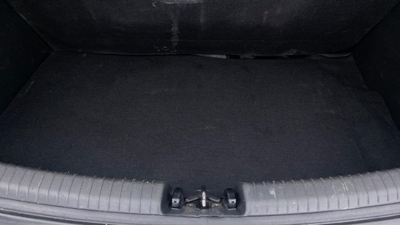 2017 Hyundai Grand i10 SPORTZ (O) 1.2 AT VTVT, Petrol, Automatic, 45,471 km, Boot Inside