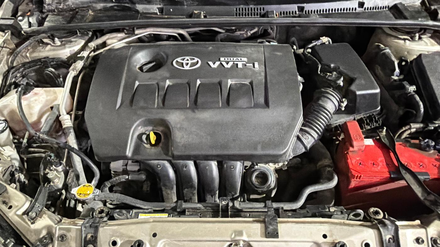 2015 Toyota Corolla Altis G PETROL, Petrol, Manual, 34,674 km, Engine View