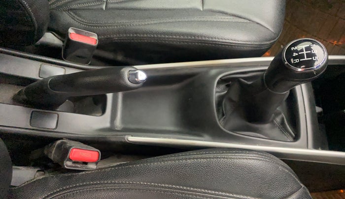 2018 Maruti Baleno ZETA 1.2 K12, Petrol, Manual, 83,837 km, Gear Lever