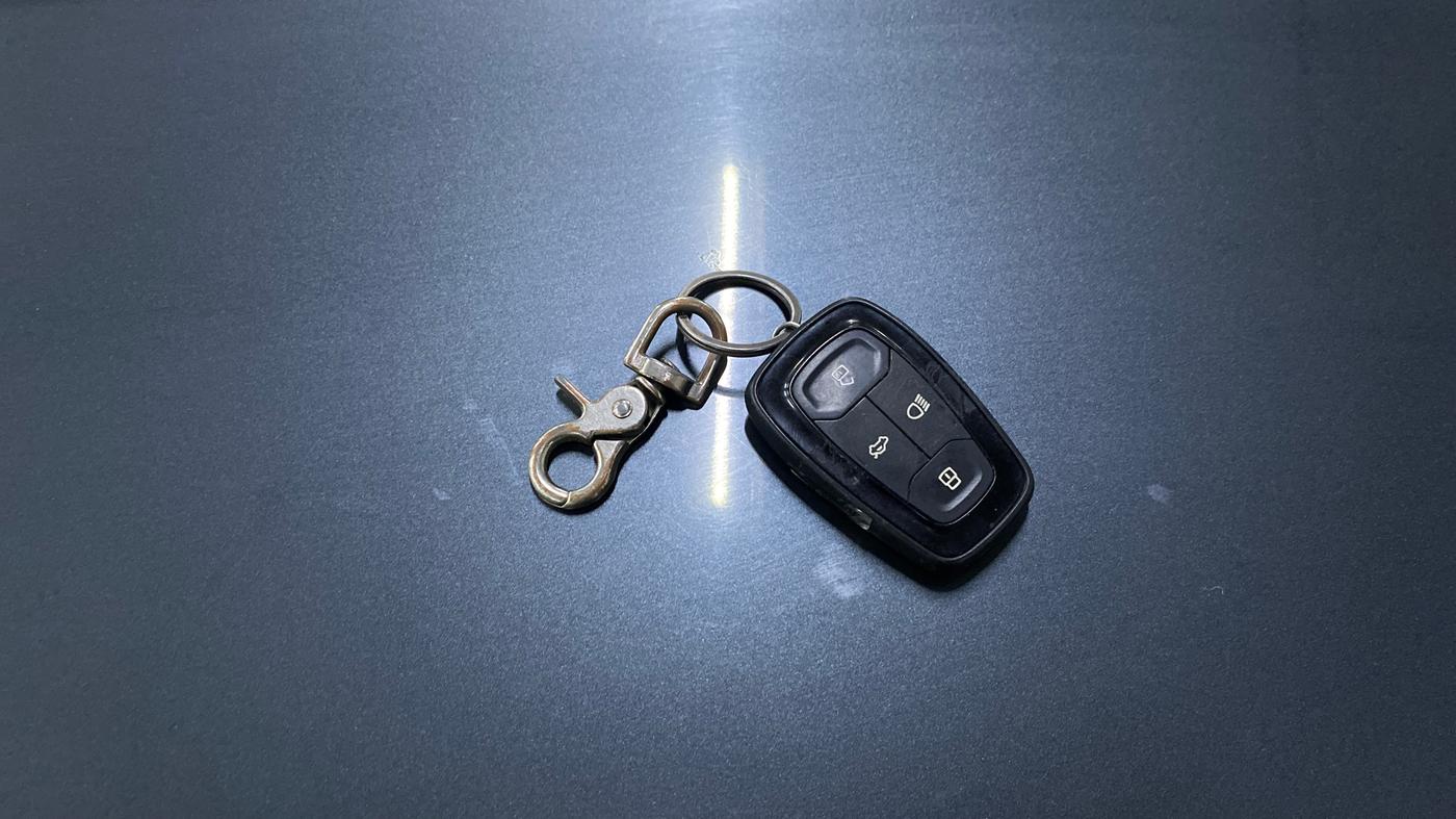 2020 Tata ALTROZ XZ PETROL, Petrol, Manual, 81,756 km, Key Close Up