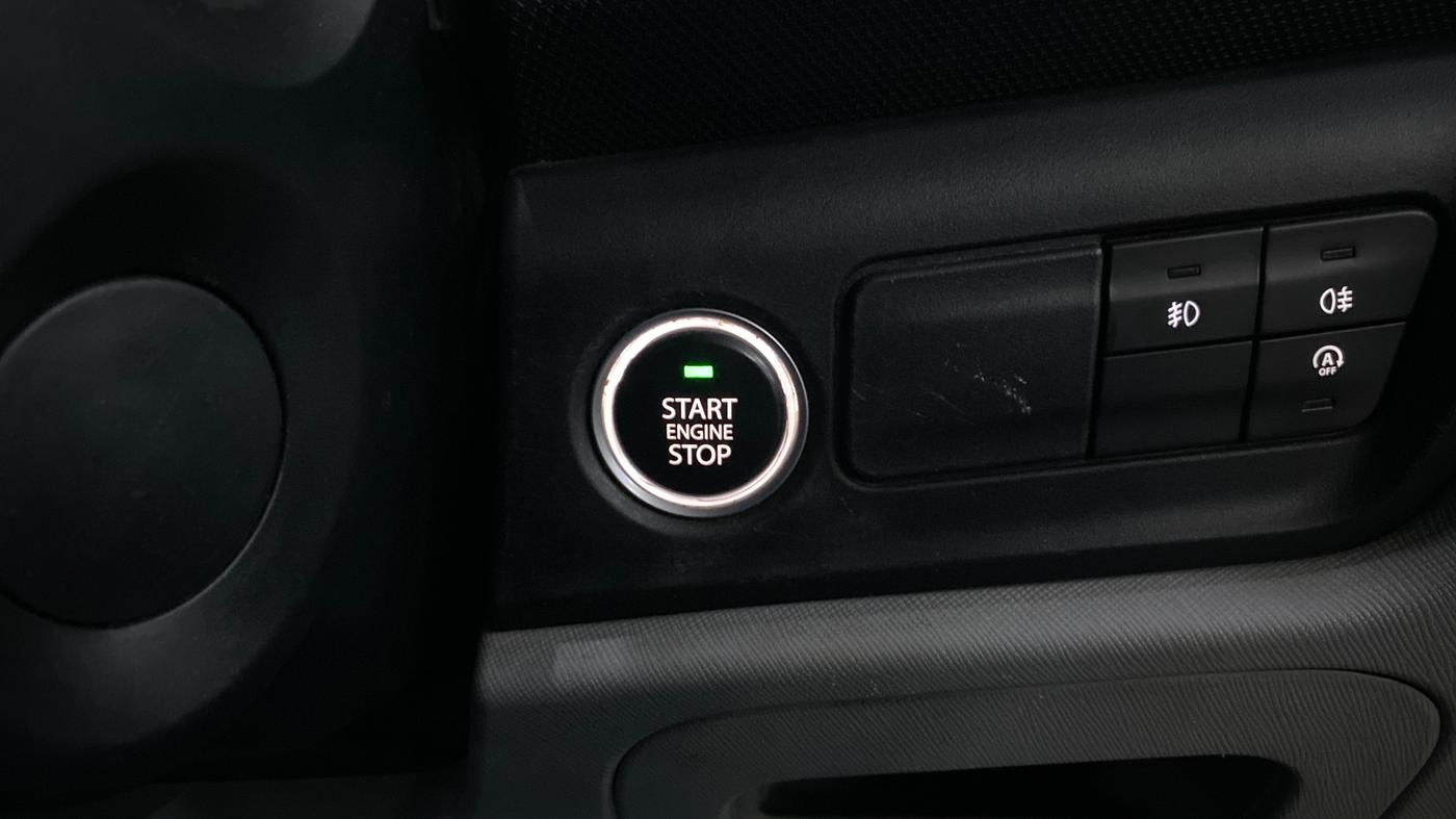 2020 Tata ALTROZ XZ PETROL, Petrol, Manual, 81,756 km, Keyless Start/ Stop Button