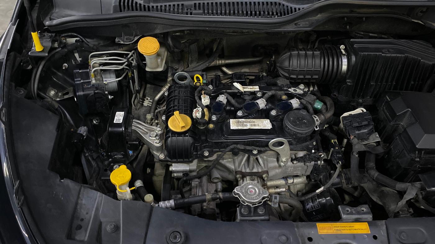 2020 Tata ALTROZ XZ PETROL, Petrol, Manual, 81,756 km, Engine View - Right