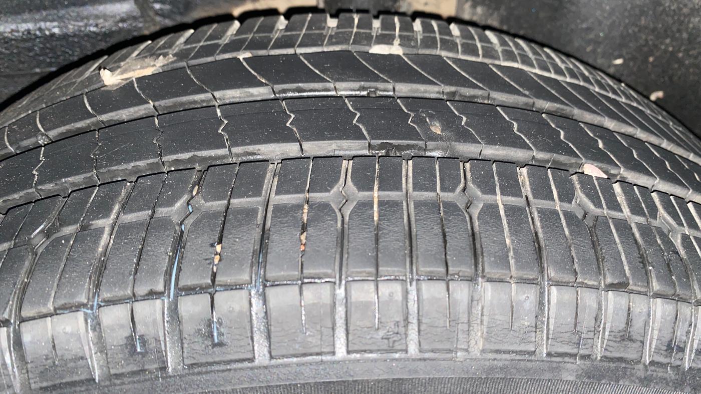 2020 Tata ALTROZ XZ PETROL, Petrol, Manual, 81,756 km, Left Rear Tyre Tread