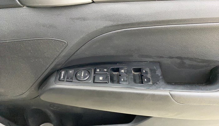 2018 Hyundai New Elantra 2.0 SX(O) AT PETROL, Petrol, Automatic, 53,523 km, Driver Side Door Panels Control