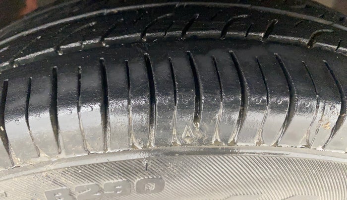 2015 Maruti Alto 800 LXI, Petrol, Manual, 44,850 km, Right Front Tyre Tread