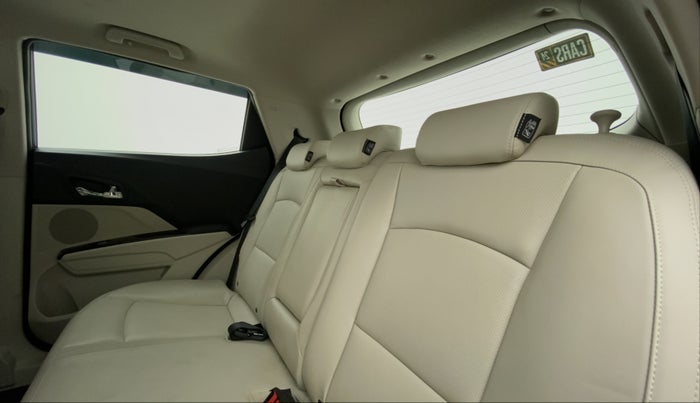 2023 Mahindra XUV300 W8 (O) 1.5 DIESEL, Diesel, Manual, 5,272 km, Right Side Rear Door Cabin