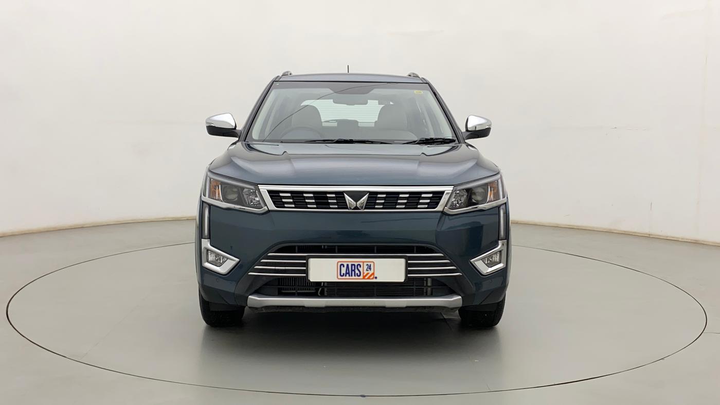 2023 Mahindra XUV300 W8 (O) 1.5 DIESEL, Diesel, Manual, 5,272 km, Front