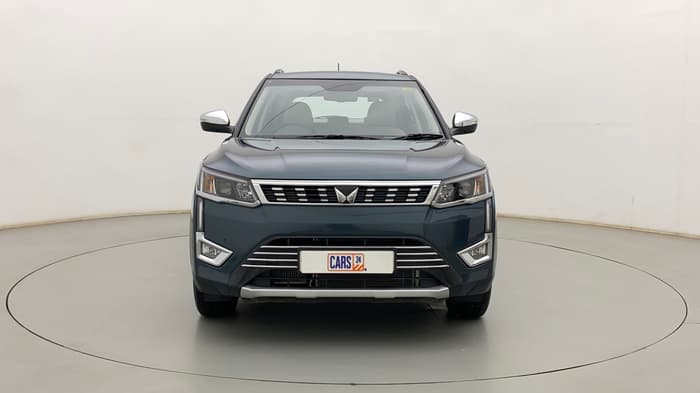 2023 Mahindra XUV300 W8 (O) 1.5 DIESEL, Diesel, Manual, 5,272 km, Front