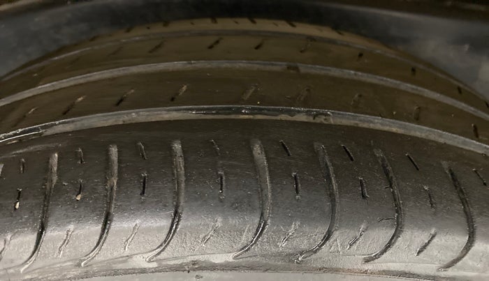 2018 Toyota Innova Crysta 2.4 VX 7 STR, Diesel, Manual, 69,532 km, Right Rear Tyre Tread