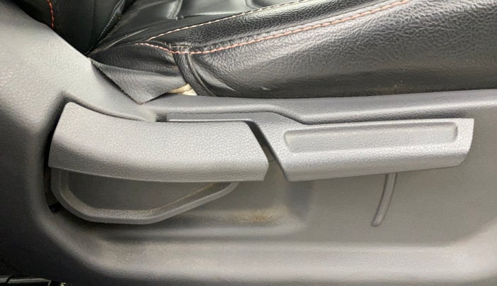 2020 Hyundai AURA SX 1.2 (O), Petrol, Manual, 67,129 km, Driver Side Adjustment Panel