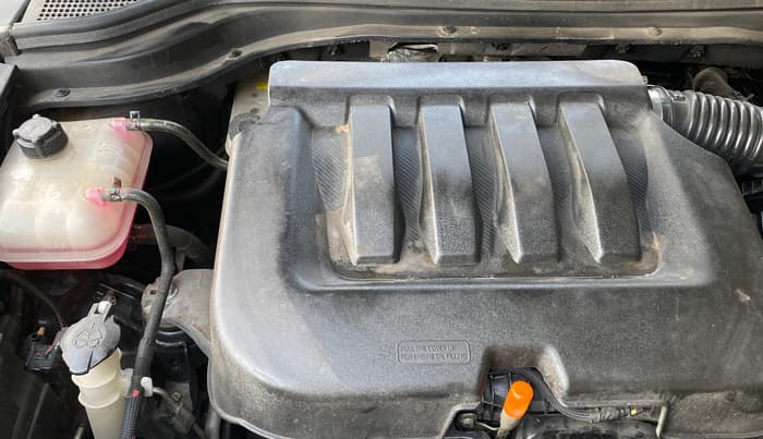 2021 Mahindra XUV700 AX 7 P AT 7 STR, Petrol, Automatic, 21,291 km, Engine View - Right