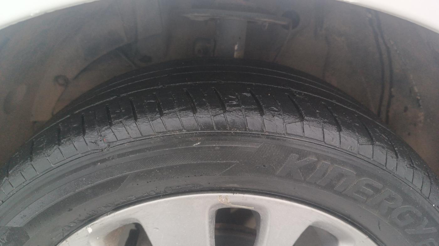 2017 Maruti Baleno ALPHA PETROL 1.2, Petrol, Manual, 67,816 km, Left Front Tyre Tread