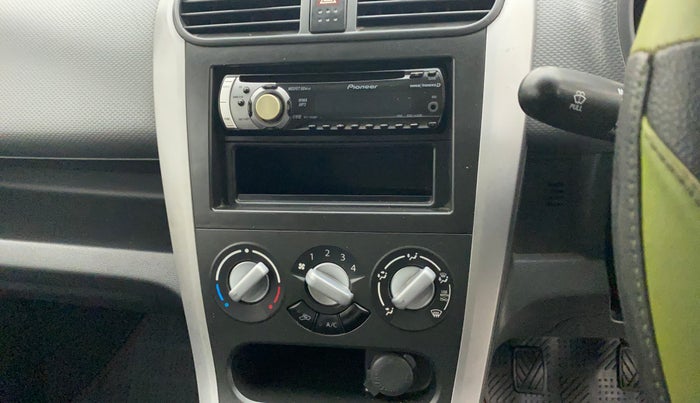 2010 Maruti Ritz VXI, Petrol, Manual, 50,041 km, AC Unit - Directional switch has minor damage