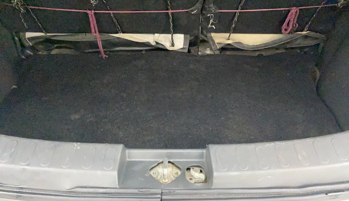2010 Maruti Ritz VXI, Petrol, Manual, 50,041 km, Boot Inside