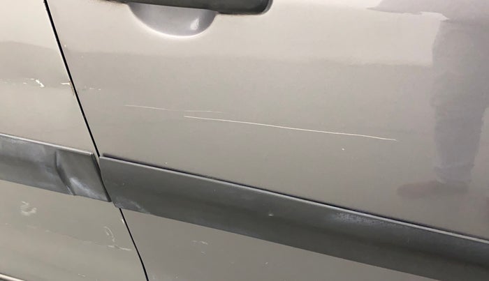 2010 Maruti Ritz VXI, Petrol, Manual, 50,041 km, Driver-side door - Minor scratches