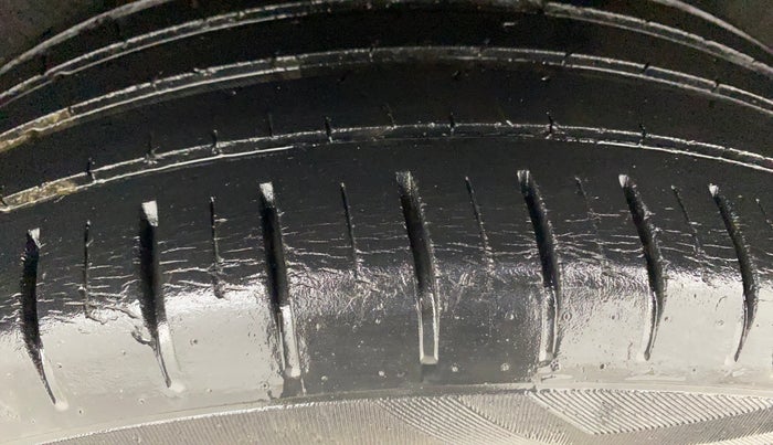 2018 Maruti Baleno ZETA PETROL 1.2, Petrol, Manual, 50,583 km, Left Rear Tyre Tread