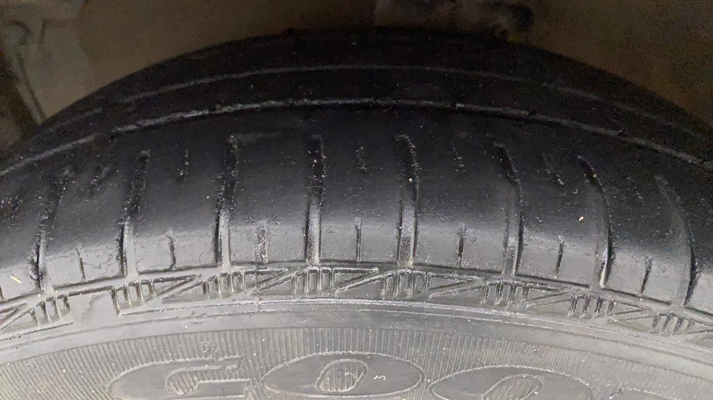 2019 Maruti Celerio ZXI AMT, Petrol, Automatic, 51,318 km, Left Front Tyre Tread