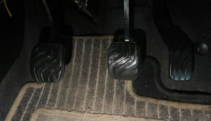 2020 Renault TRIBER RXZ, Petrol, Manual, 39,612 km, Pedals