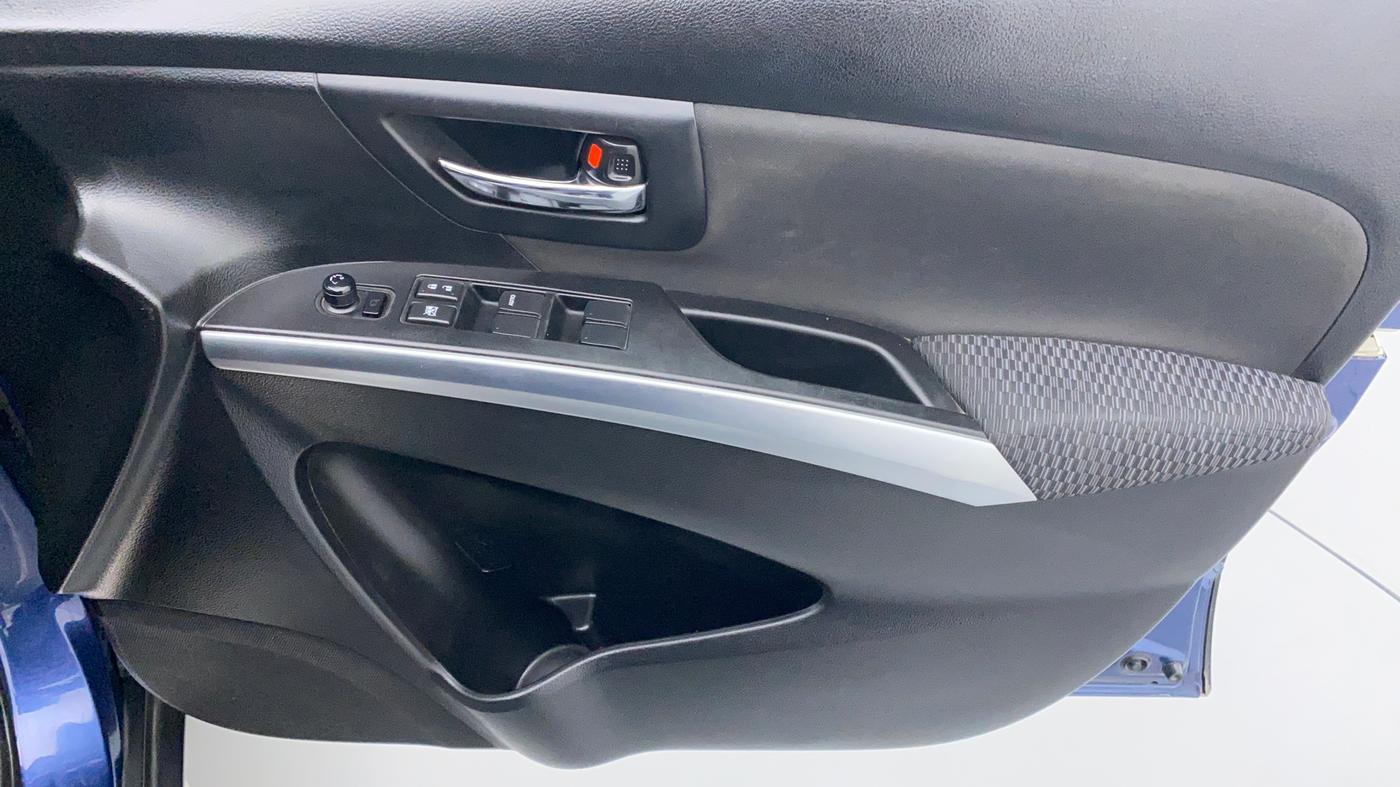 2018 Maruti S Cross ZETA 1.3 SHVS, Diesel, Manual, 58,633 km, Driver Side Door Panels Control