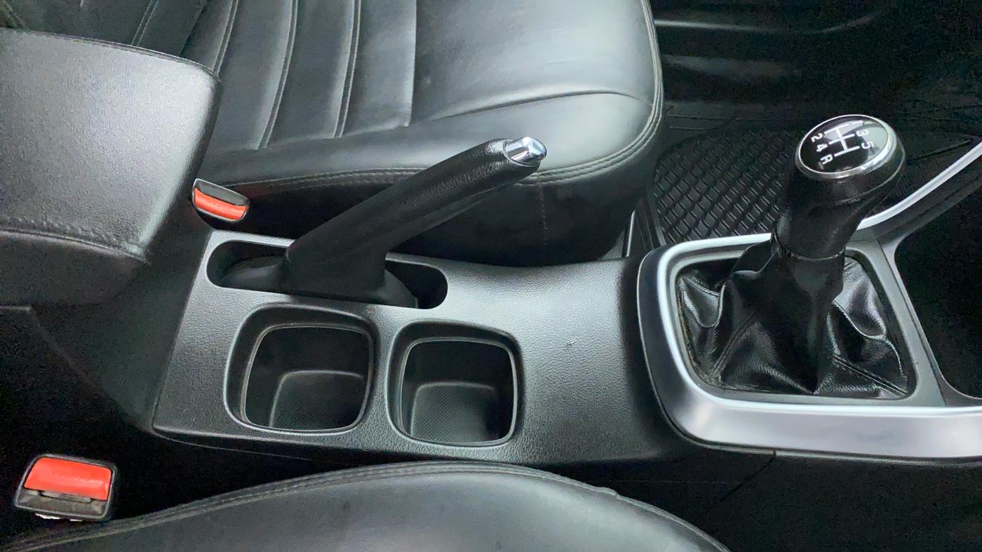 2018 Maruti S Cross ZETA 1.3 SHVS, Diesel, Manual, 58,633 km, Gear Lever