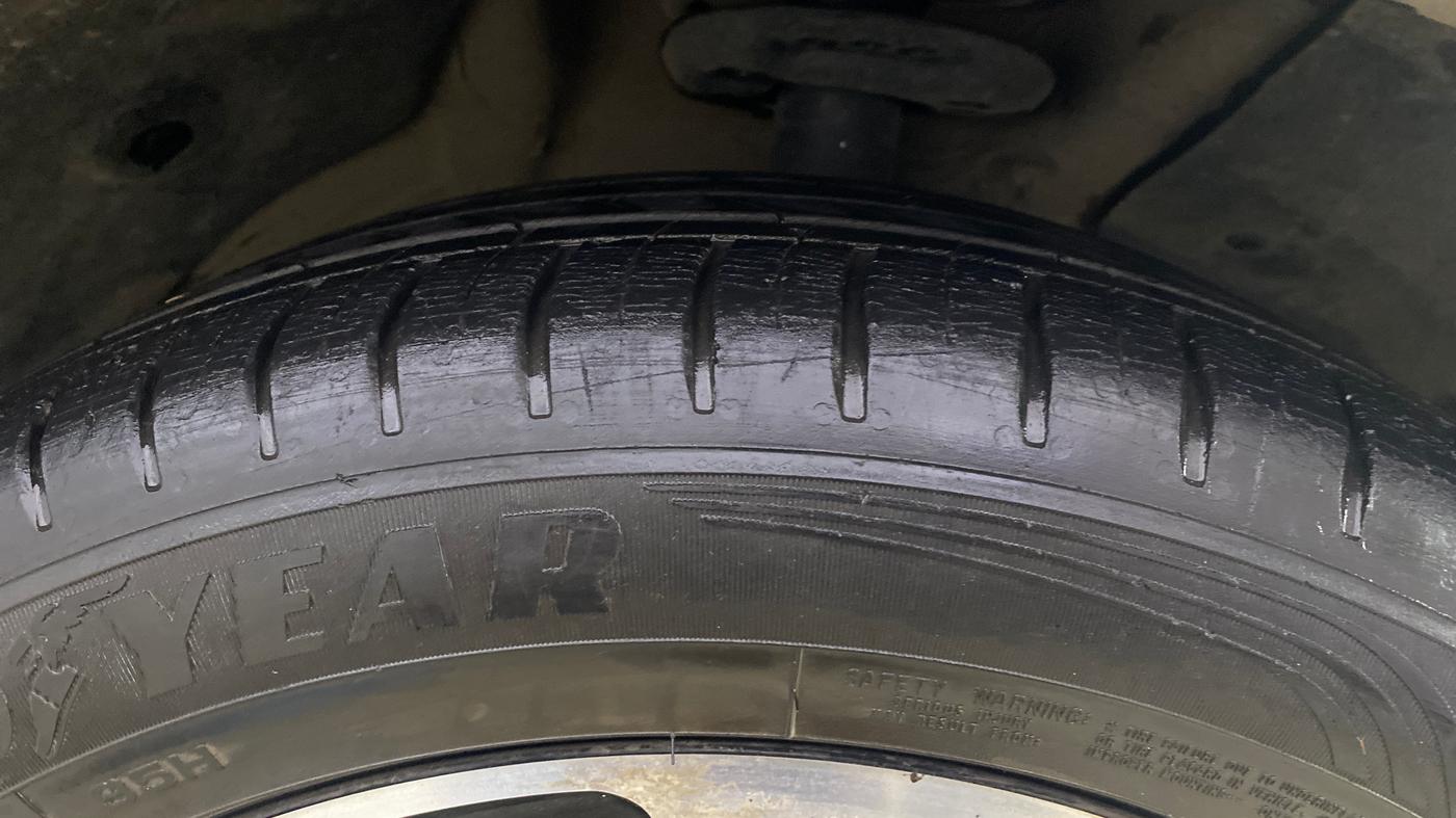 2021 MG HECTOR SHARP 1.5 DCT PETROL, Petrol, Automatic, 18,464 km, Right Front Tyre Tread