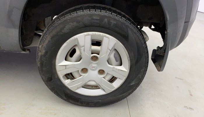 2015 Renault Kwid RXE, Petrol, Manual, 35,914 km, Left Rear Wheel