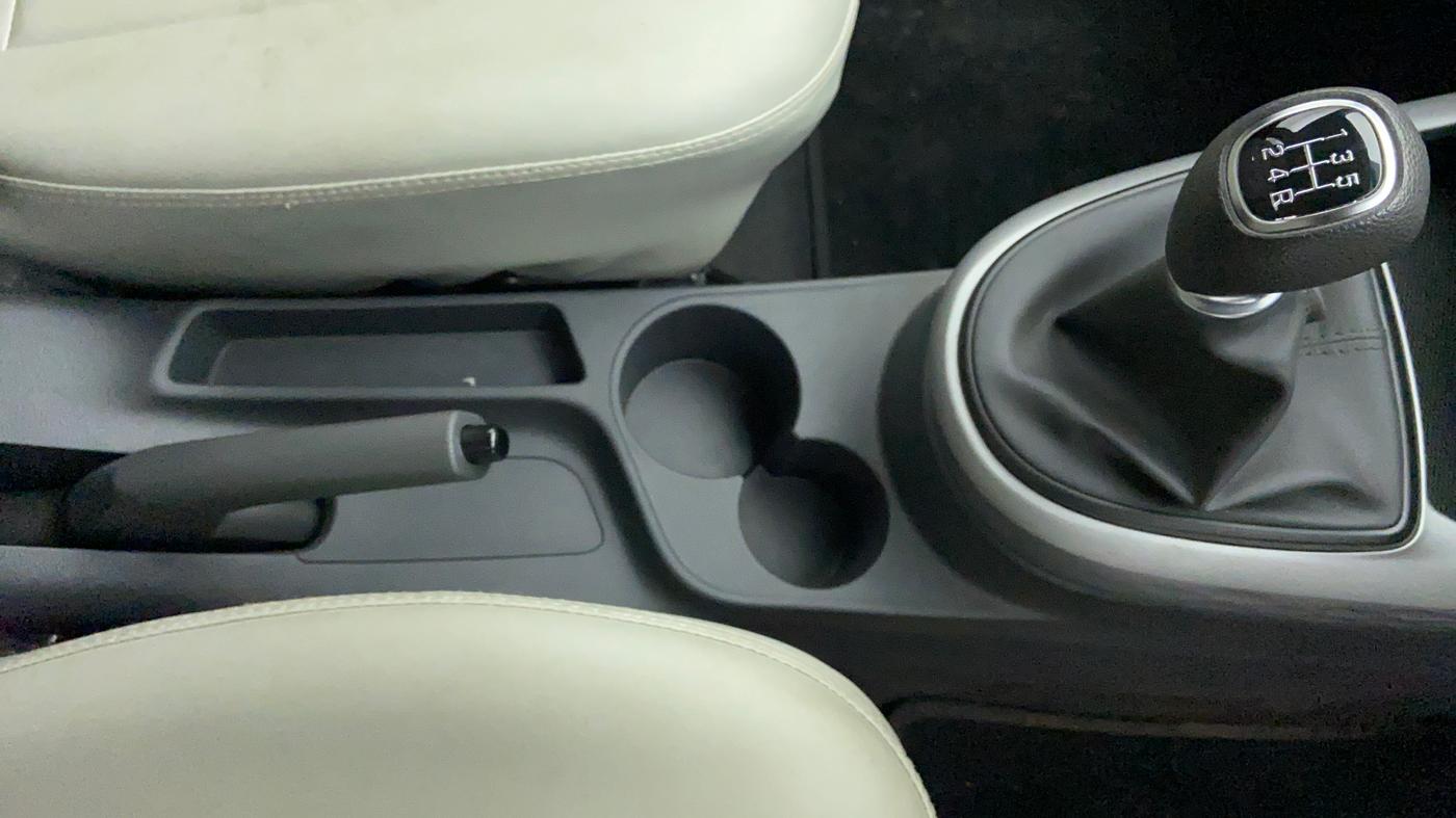 2020 Hyundai GRAND I10 NIOS SPORTZ PETROL, Petrol, Manual, 3,368 km, Gear Lever
