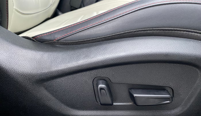 2020 KIA SELTOS 1.5 GTX+ AT, Diesel, Automatic, 40,194 km, Driver Side Adjustment Panel