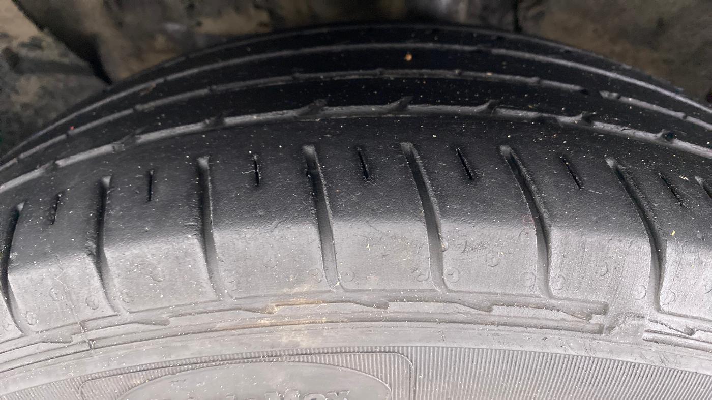 2020 KIA SELTOS 1.5 GTX+ AT, Diesel, Automatic, 40,194 km, Left Front Tyre Tread