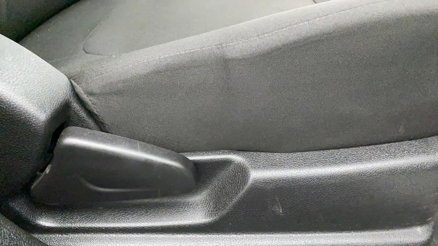 2019 Renault Kwid RXT 1.0 (O), Petrol, Manual, 34,184 km, Driver Side Adjustment Panel