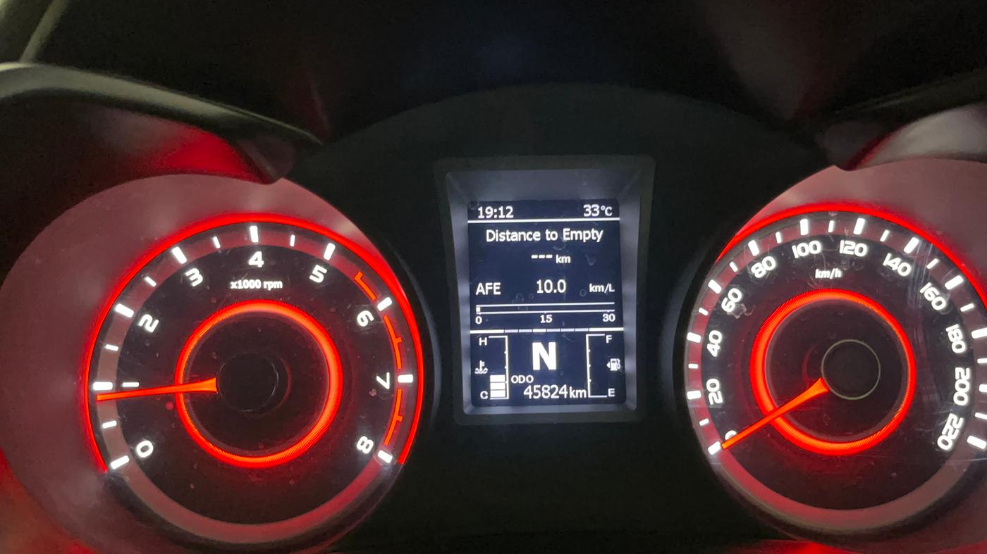 2022 Mahindra XUV300 W8 1.2 PETROL, Petrol, Manual, 45,891 km, Odometer Image