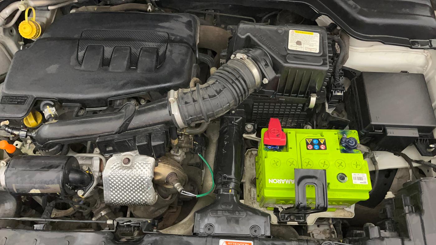 2022 Mahindra XUV300 W8 1.2 PETROL, Petrol, Manual, 45,891 km, Engine View - Left