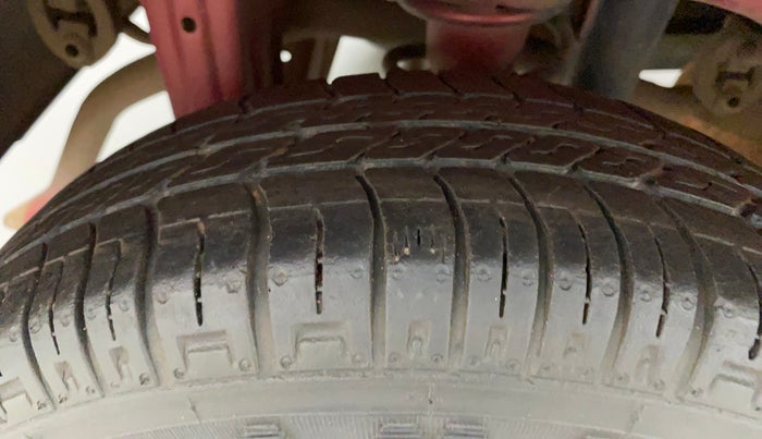 2015 Maruti Alto 800 LXI, Petrol, Manual, 85,107 km, Right Rear Tyre Tread