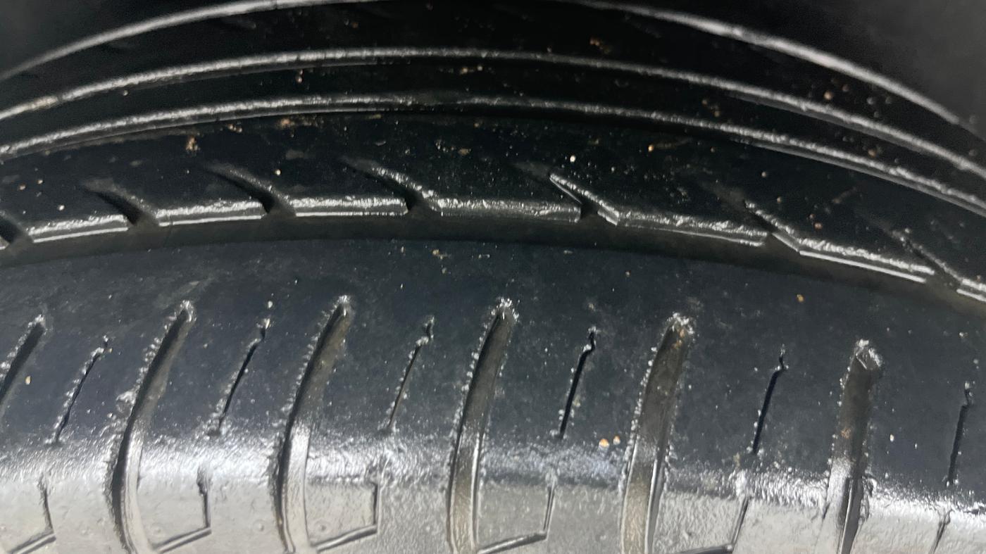 2016 Ford Ecosport TITANIUM+ 1.0L ECOBOOST, Petrol, Manual, 89,344 km, Right Rear Tyre Tread