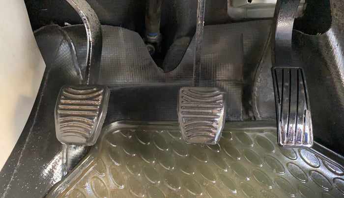 2020 Mahindra XUV300 W8 1.5 DIESEL, Diesel, Manual, 79,449 km, Pedals