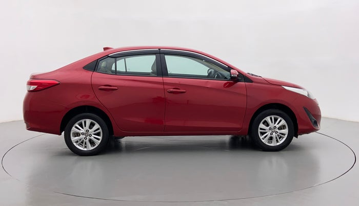 2018 Toyota YARIS V CVT, Petrol, Automatic, 66,793 km, Right Side