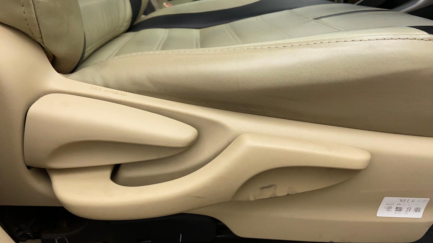 2018 Toyota YARIS V CVT, Petrol, Automatic, 66,793 km, Driver Side Adjustment Panel