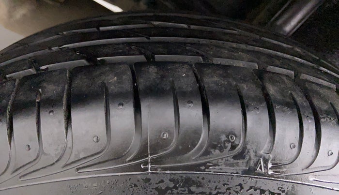 2018 Toyota YARIS V CVT, Petrol, Automatic, 66,793 km, Right Rear Tyre Tread